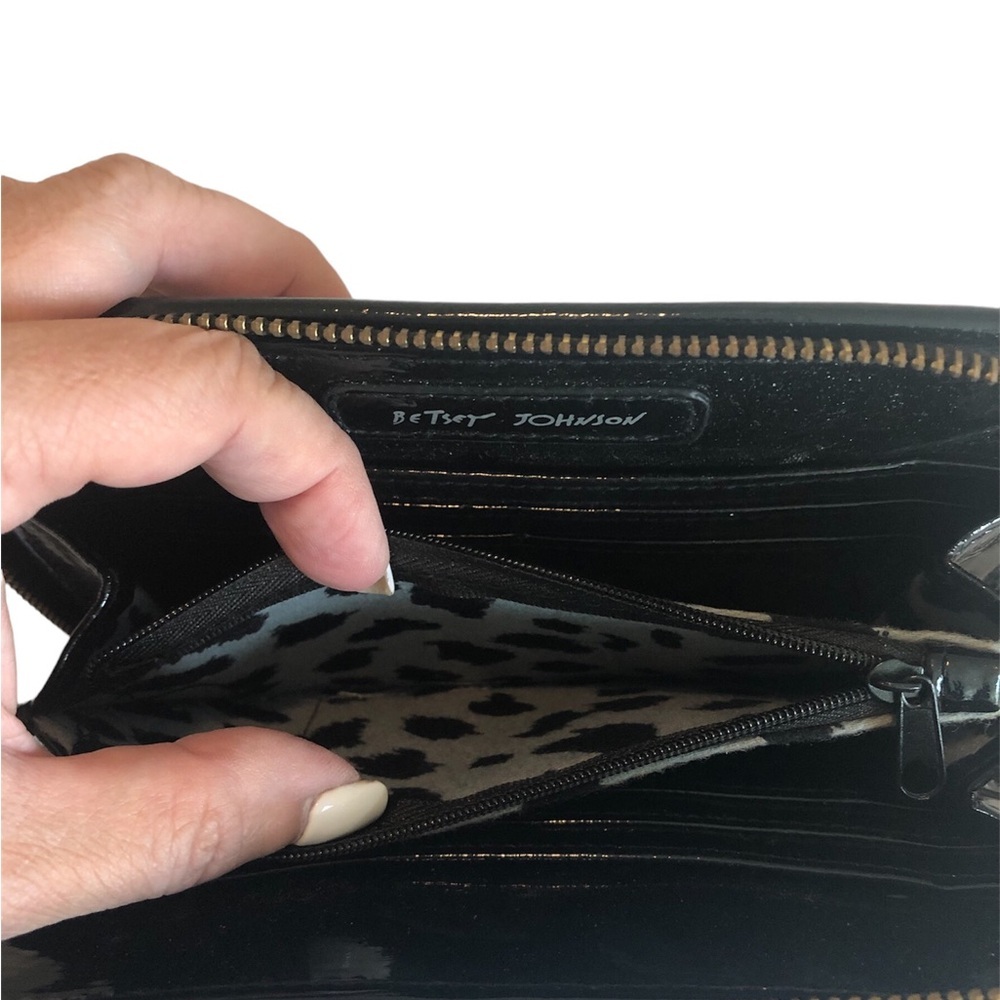 Betsey Johnson Clutch - Picture 4 of 9